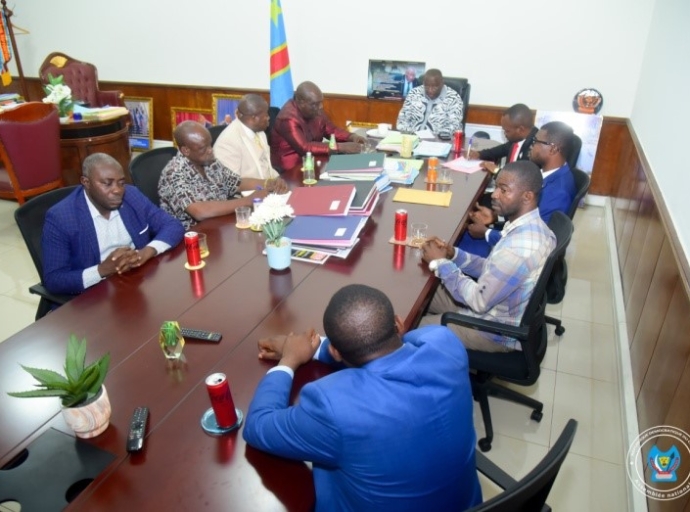 Exploitation forestière et taxe illégale , Tshuapa : Jacques Djoli rassure le groupement Ntomb'ekili de l’appui de l'Assemblée nationale